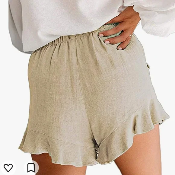 Lightweight, ruffled shorts - Picture 3 of 7